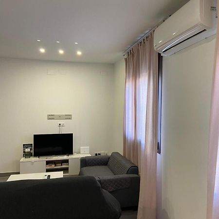 Pelicano Urban Apartment Seville Ngoại thất bức ảnh