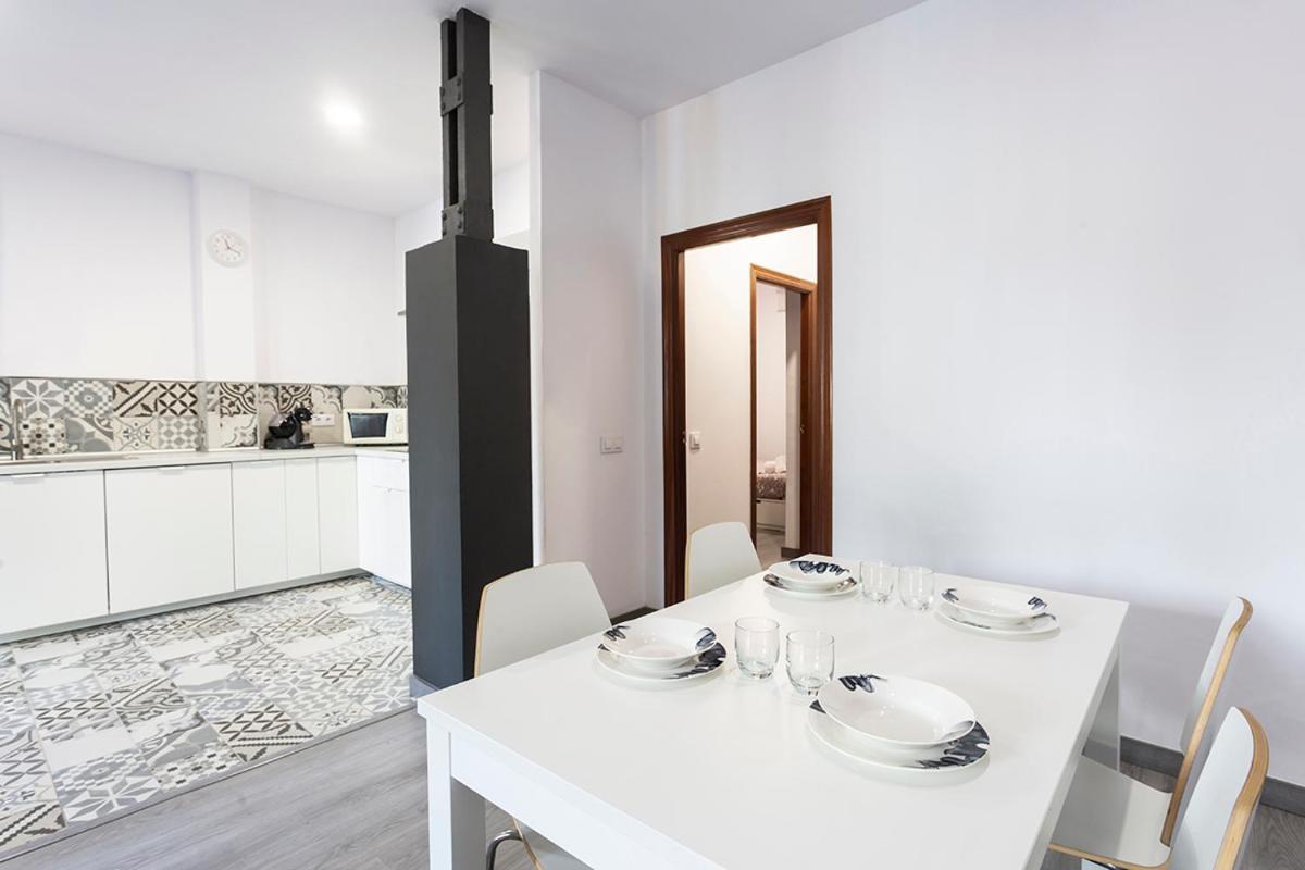Pelicano Urban Apartment Seville Ngoại thất bức ảnh