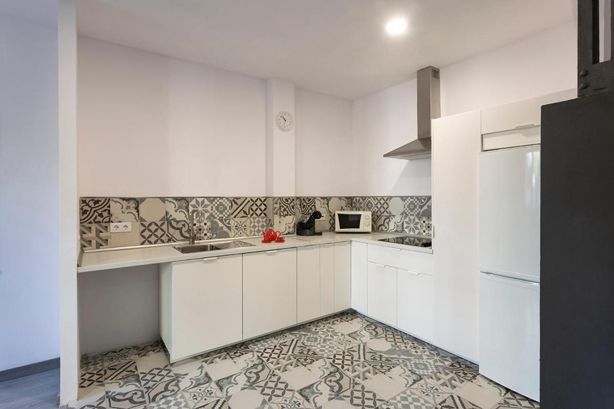 Pelicano Urban Apartment Seville Ngoại thất bức ảnh