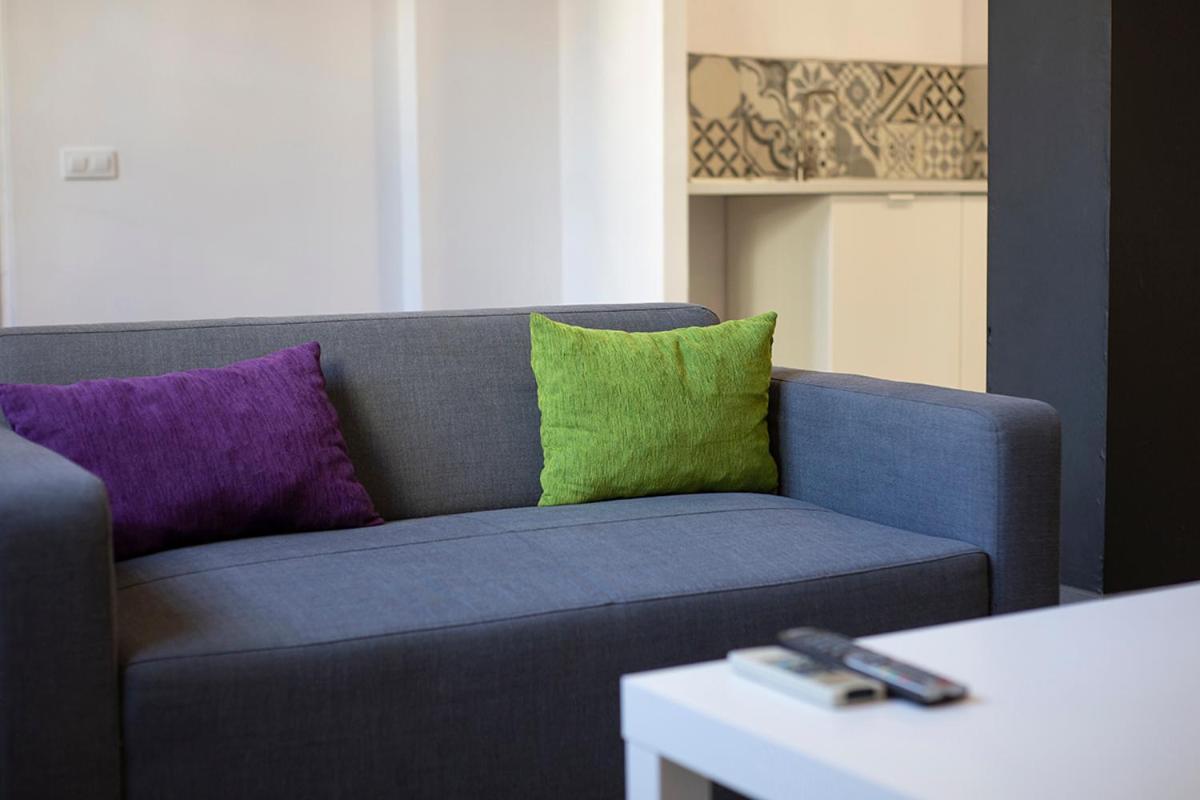 Pelicano Urban Apartment Seville Ngoại thất bức ảnh