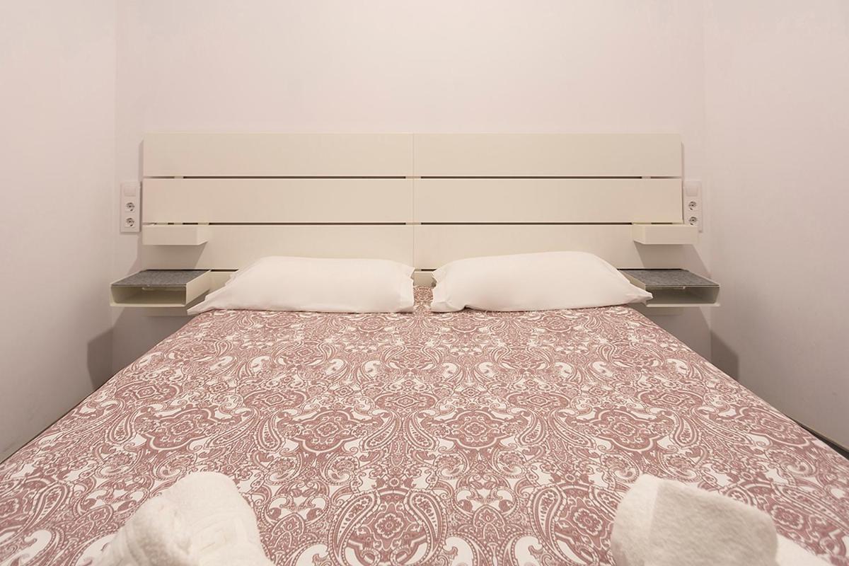 Pelicano Urban Apartment Seville Ngoại thất bức ảnh