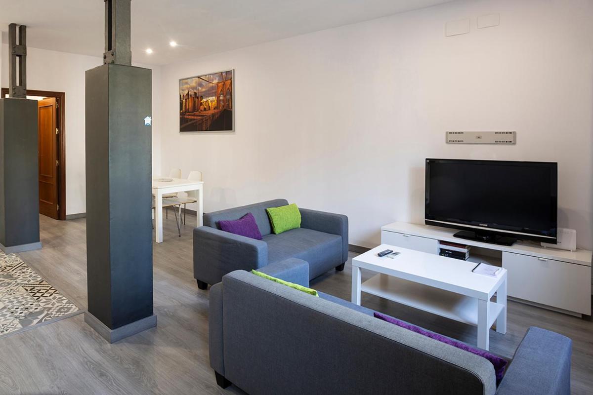 Pelicano Urban Apartment Seville Ngoại thất bức ảnh