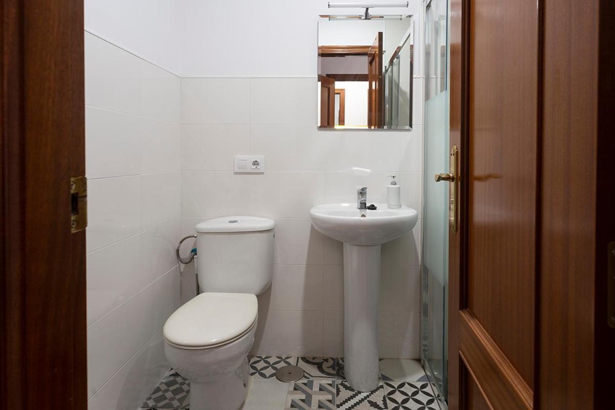 Pelicano Urban Apartment Seville Ngoại thất bức ảnh