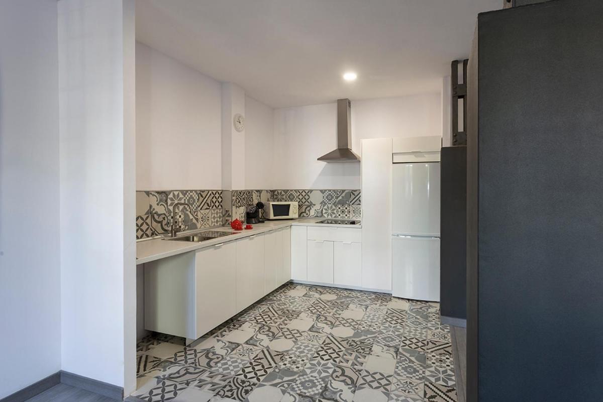 Pelicano Urban Apartment Seville Ngoại thất bức ảnh