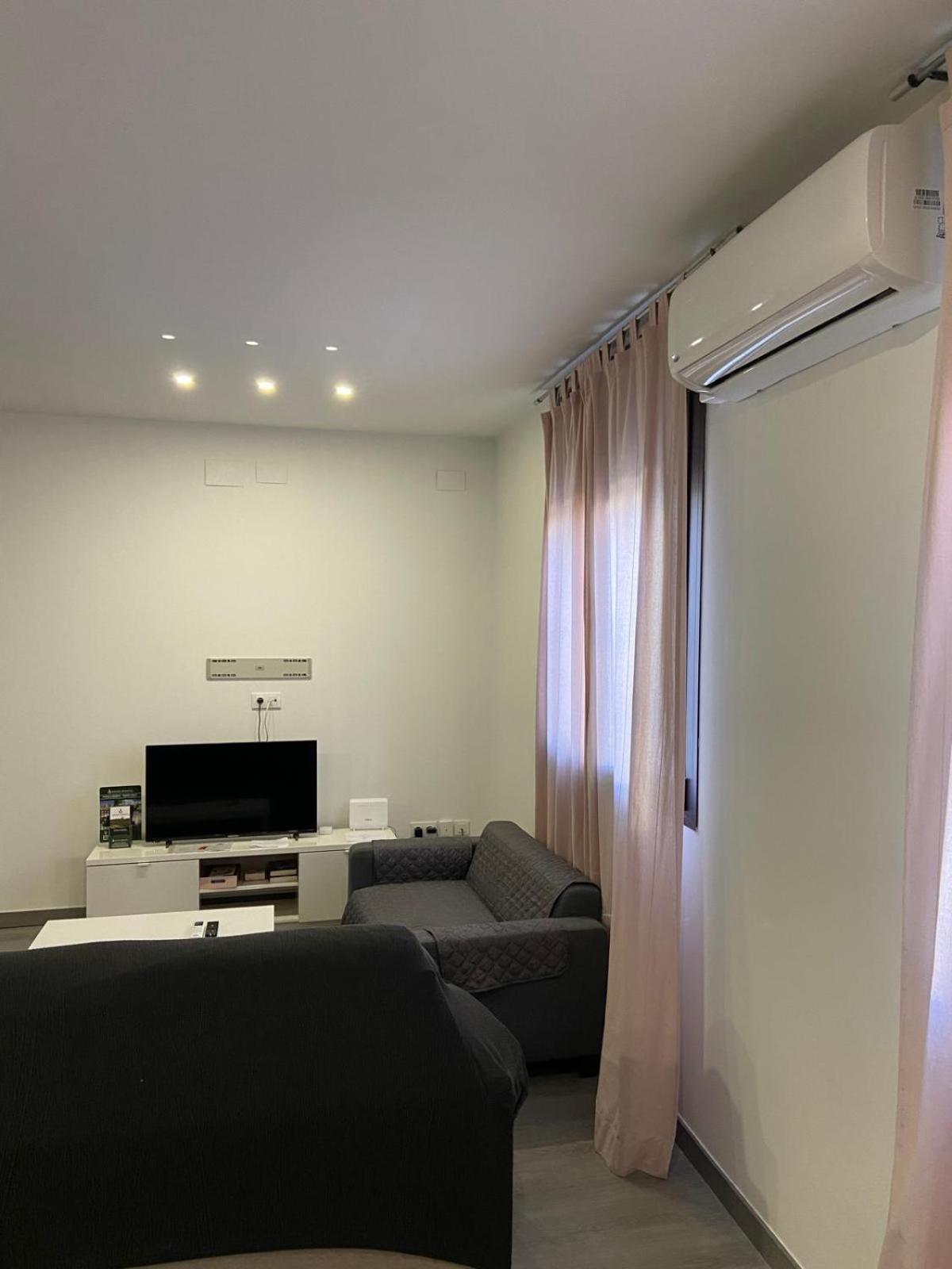 Pelicano Urban Apartment Seville Ngoại thất bức ảnh